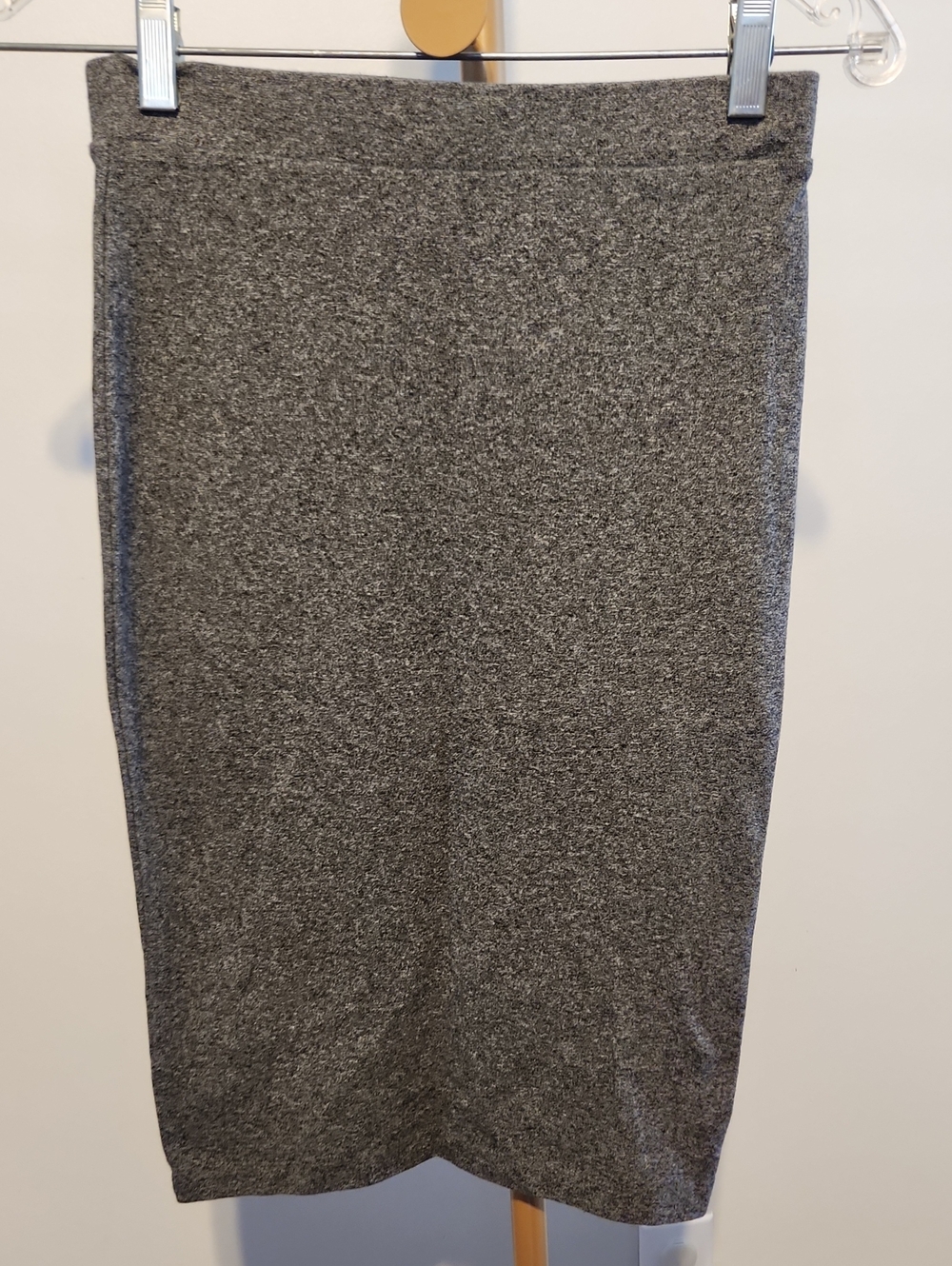 H&M Heather Gray Knit Pencil Skirt